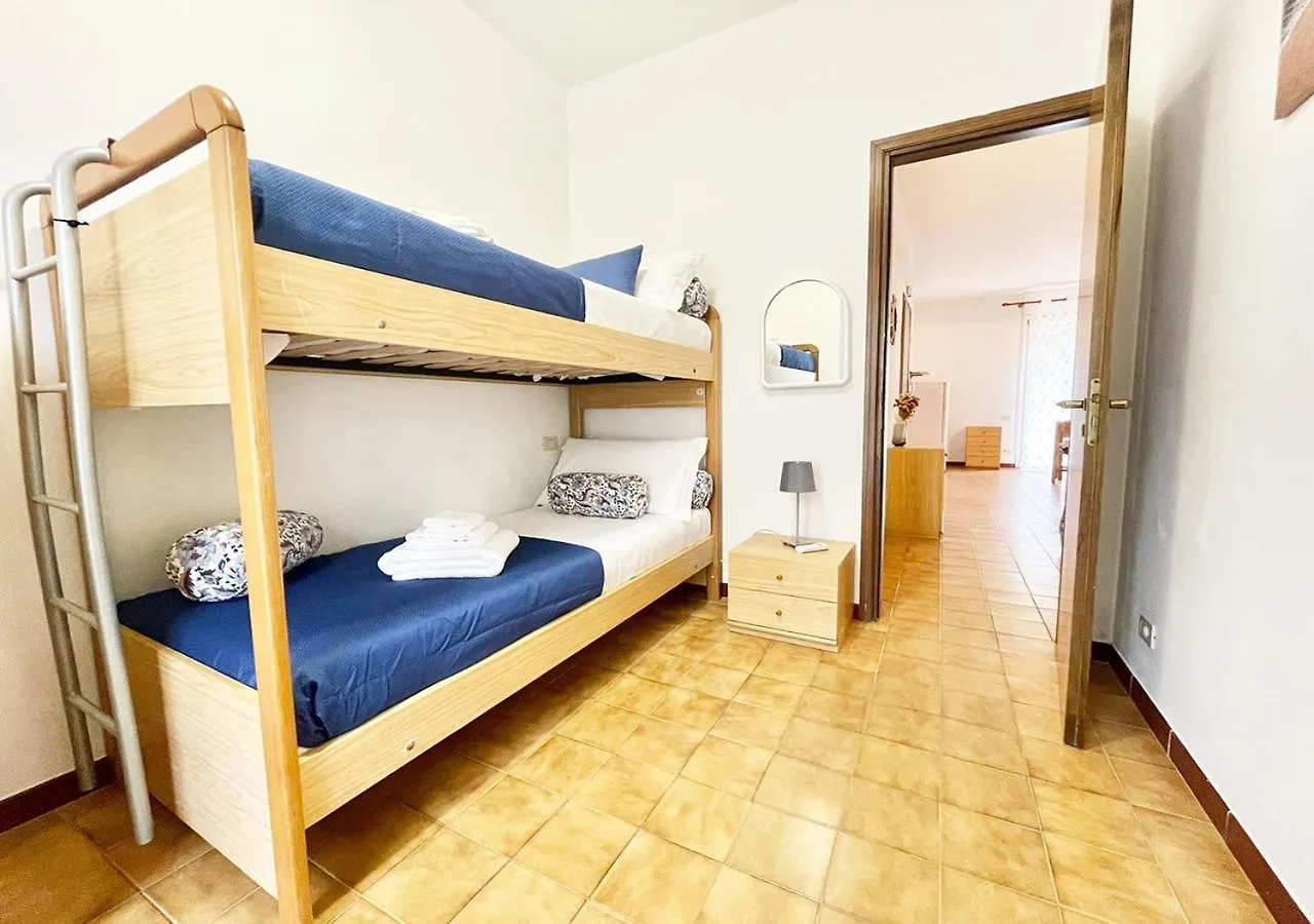 Pgs Immobiliare Srls Residenza Posidonia Trilocale Con Terrazza La Maddalena Apartment La Maddalena