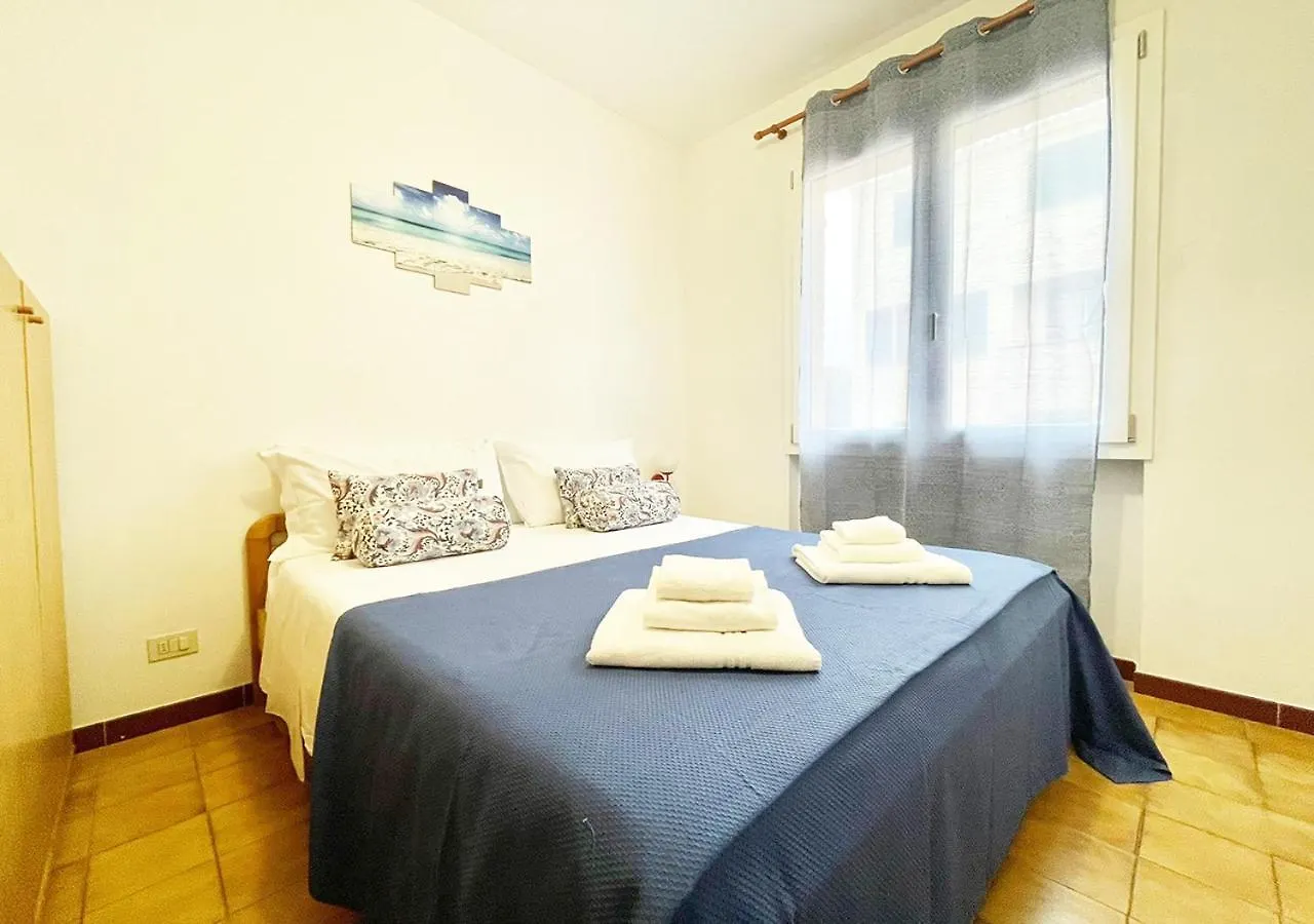 Pgs Immobiliare Srls Residenza Posidonia Trilocale Con Terrazza La Maddalena Apartment La Maddalena